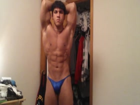 TEEN BODYBUILDER MESSY CLOSET