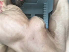 Thumb 12