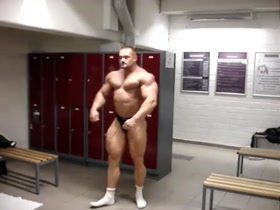 Underwear flexing