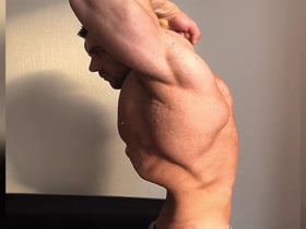 Thumb 11