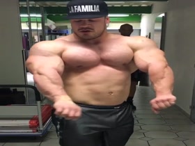 Thumb 16