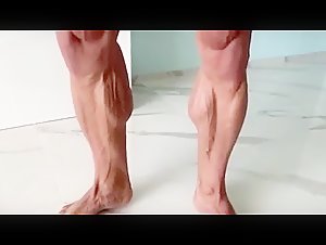 my gawd! those quads!