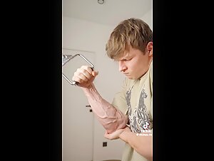 Thumb 4