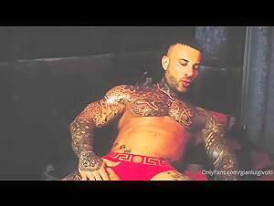 gianluigi says "i want to make your day more exciting with this video" [lyrics NSFW]