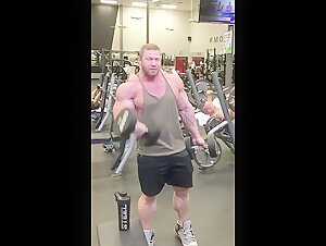 bodybuilder gym