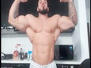 Roy Morris GIF & MP4